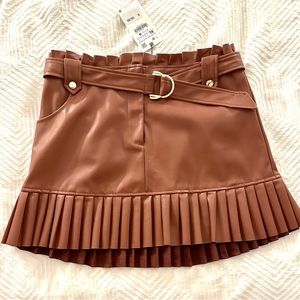 NWT Zara faux leather pleated mini skirt size XL camel pink/mauve